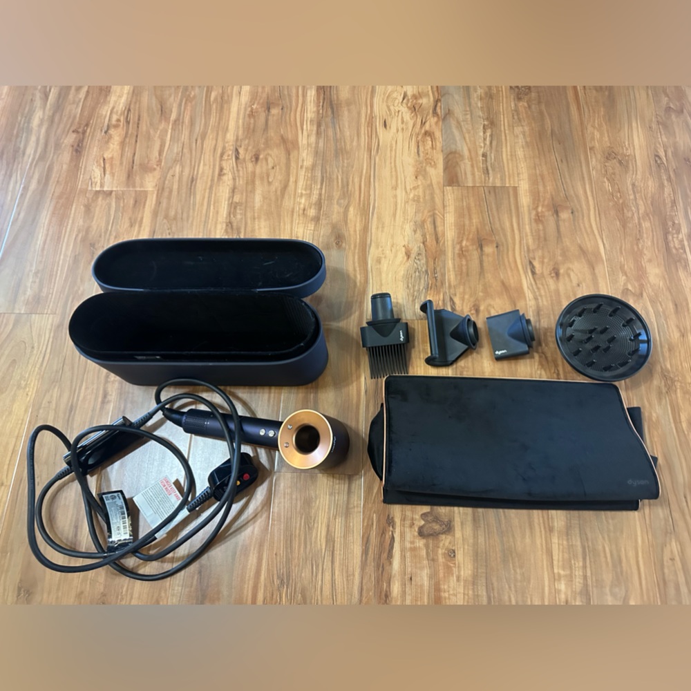 Dyson Supersonic™ hair dryer Prussian blue/rich copper